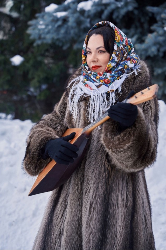 Откуда русские привезли балалайку