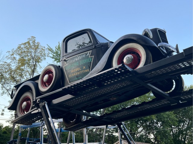 Вот такую игрушку увидел ономнясь у знакомого на трейлере