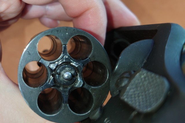 Патрон .357 Magnum и револьвер S&W Model 27-2