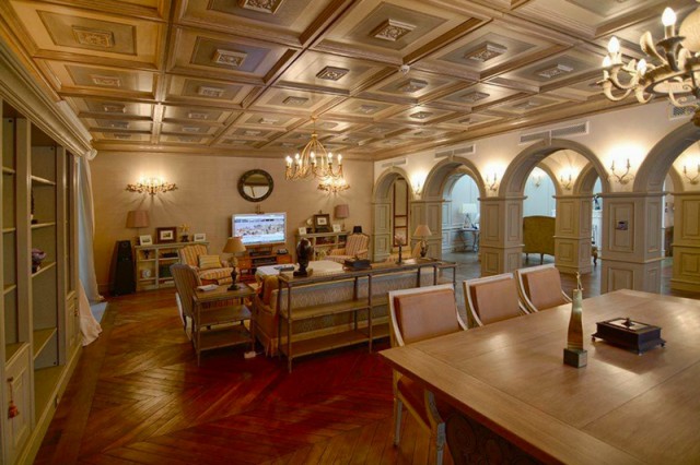 Изнутри: как выглядит самый дорогой дом на Рублевке, за который просят почти $60 миллионов