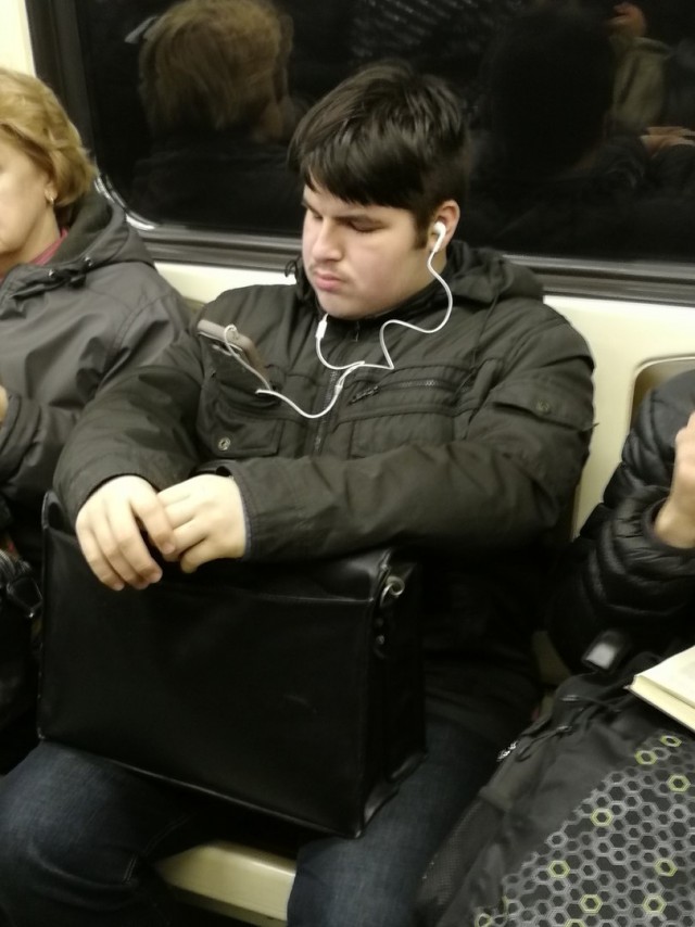 Метрополитеновские модники и модницы