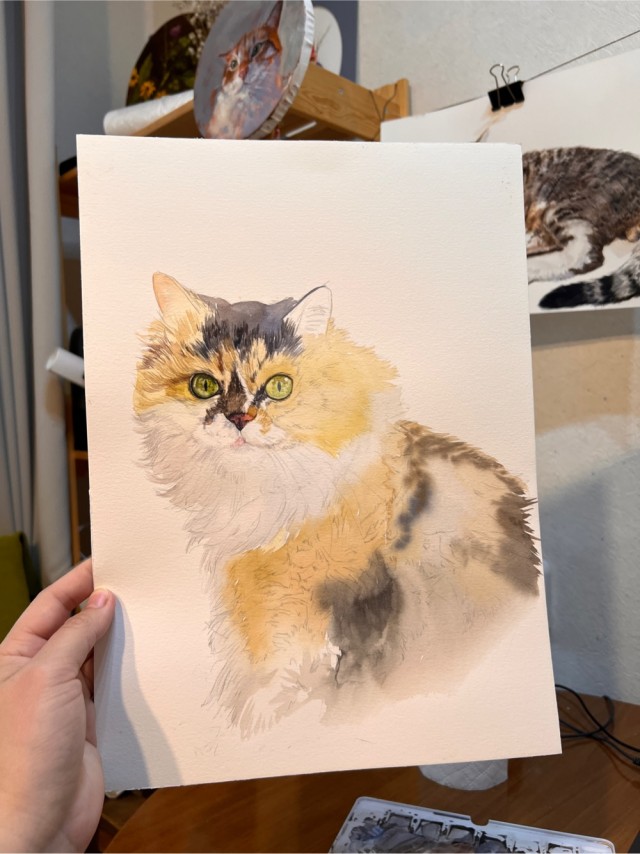 Кошка Муся с черным усом акварелью