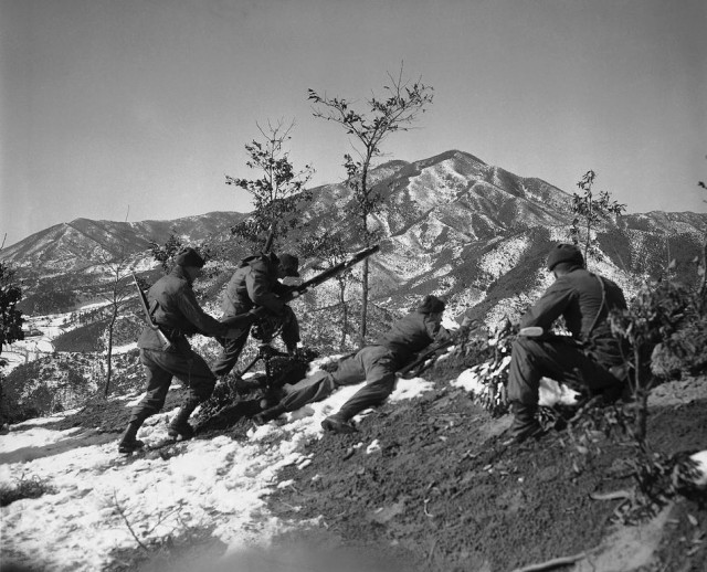 «Китайцы уже здесь. Третья мировая война началась!».1950 год