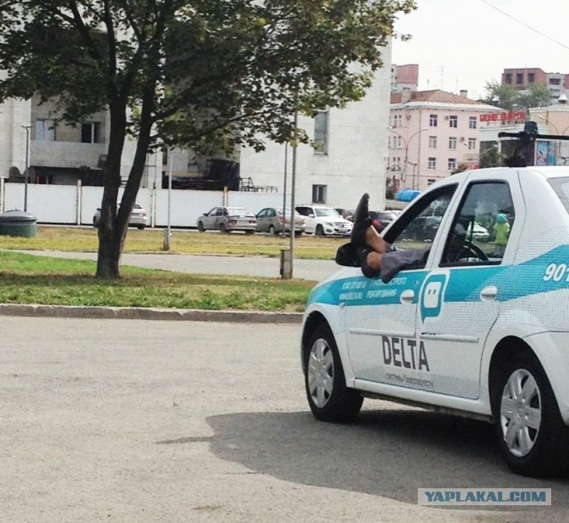 Момент смертельного ДТП на АЗС