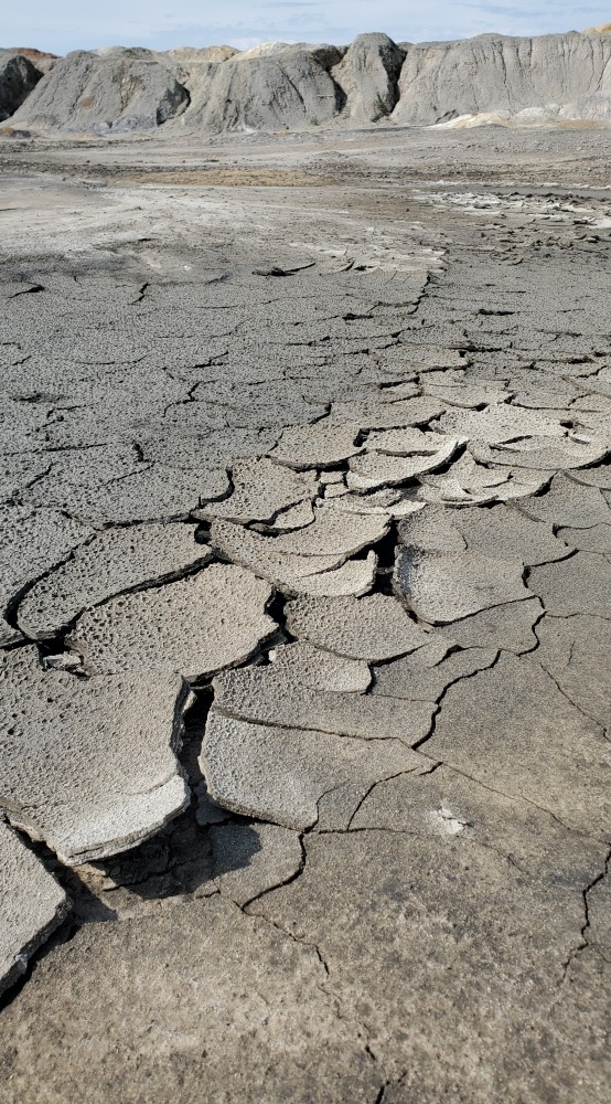 "Роскосмос" показал фотографию кратера на Марсе