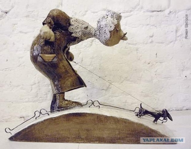 На набережной Карповки тайно открыли скульптуру «Печальный ангел» в память о погибших от коронавируса врачах