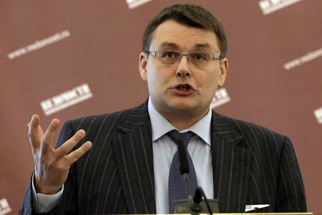 "10 000 рублей — только начало". В Госдуме заявили, что власти РФ могут ввести масштабные меры поддержки для беженцев Донбасса