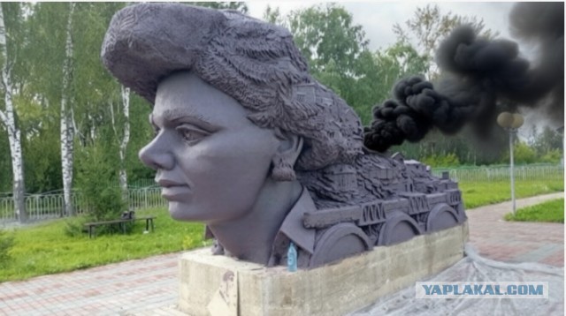 Лучше б туалет построили