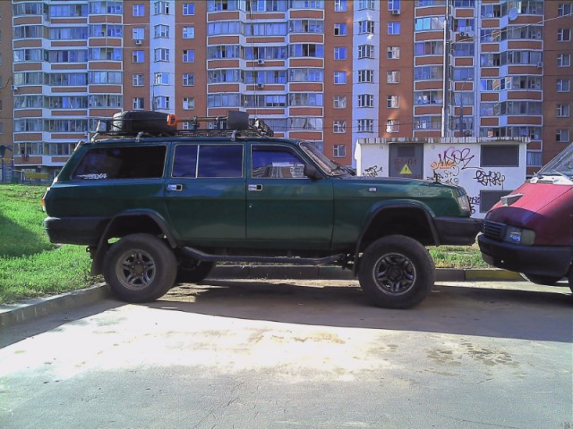 Уникальные авто в нашем дворе