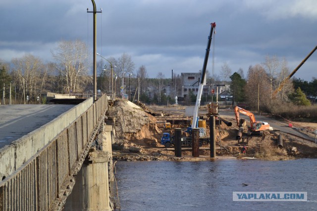 Обрушился мост в Архангельской области
