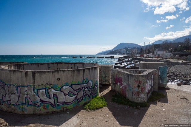 Алушта: курорт-антиутопия