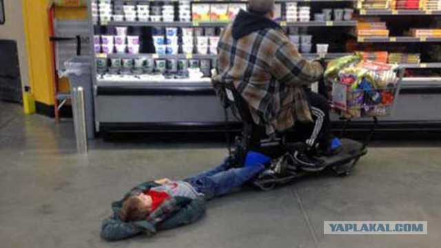 Интересные и забавные фото  сделанные в супермаркетах Walmart.