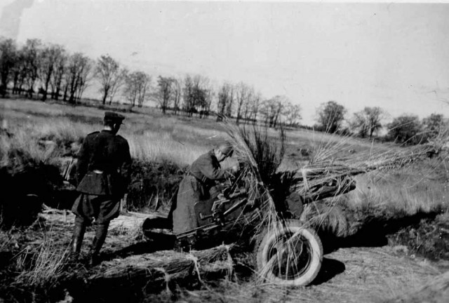 Фотографии из окопа 1942-1945г. Война глазами солдата через камеру "Лейка".