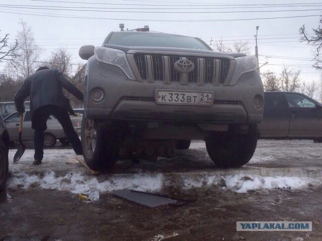 Тупой и еще тупее, а может блатнее? Оценим уровень парковки