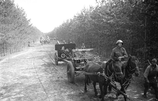 "Боги войны" - Советская артиллерия в годы Великой Отечественной войны