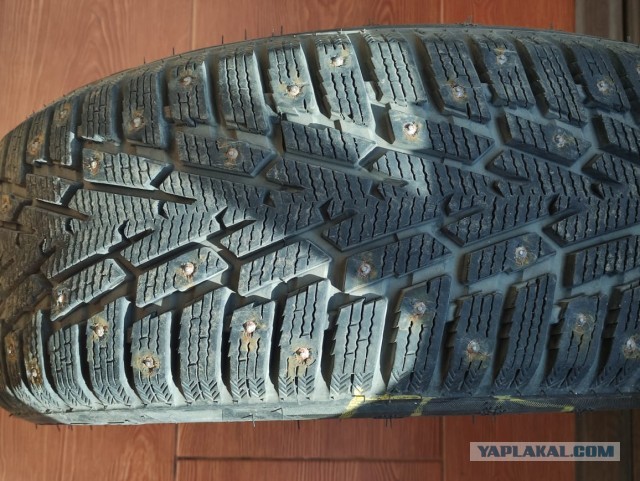 Комплект зимних шипованных шин HAIDA HD677 205\55R16 БУ 5 месяцев
