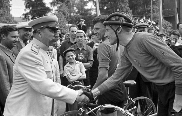 Фотографии из прошлого нашей страны – 85