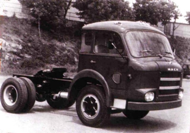 Игра на ЯПе: Угадай АВТО-7