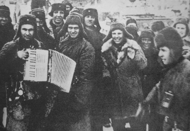 Великая Отечественная в фотографиях-16