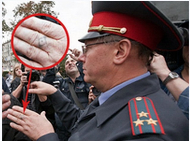 Superjob: в России выросло число отказов соискателям из-за татуировок