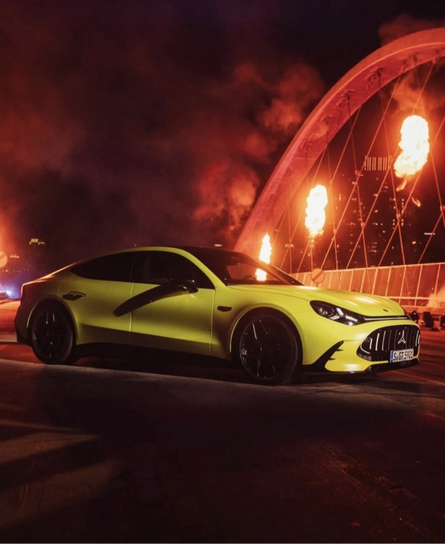 Состоялась премьера нового гиперкара Mercedes-AMG GT