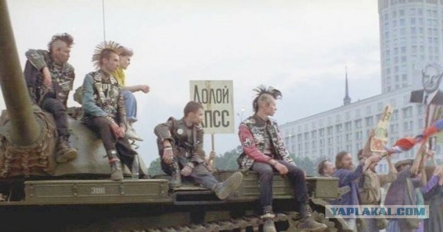 Школьниками в советское время думали, что будущее будет как в фильме "Гостья из будущего", а оказалось как в "Кин-дза-дза!"
