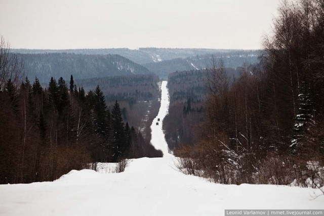 Полно алмазов пламенных на Урале заснеженном