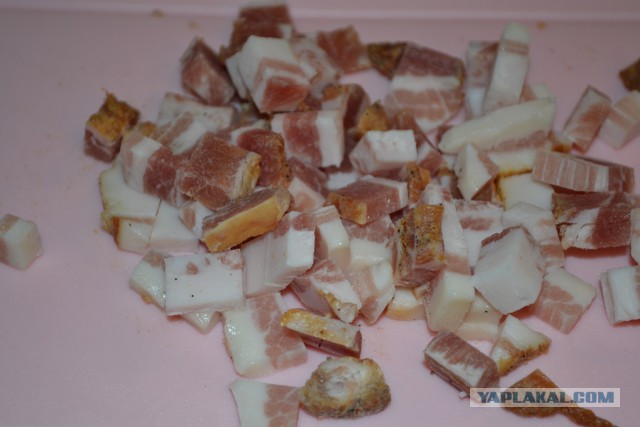 Салат из авокадо и моцареллы