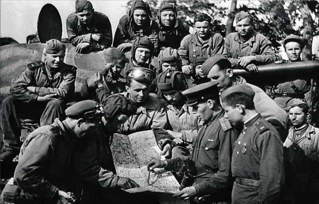 1944. Небольшая подборка военных фотографий