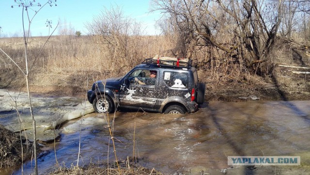 Про Suzuki Jimny и с чем его едят