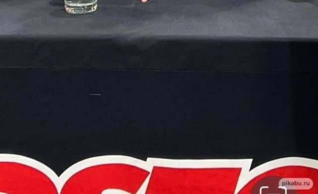 Просто два мужика продают текилу в Costco