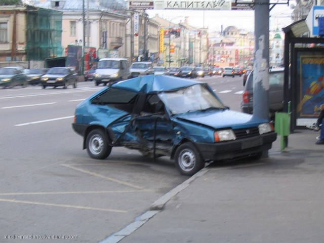 Побывал в Москве - такую дырищу еще поискать...