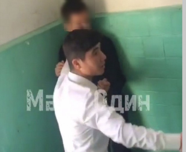 Выдворенных из России школьников-мигрантов уличили в домогательствах