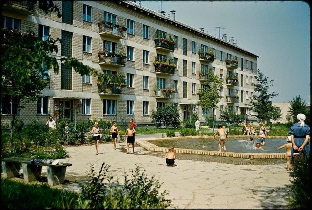 Фотохроника "загнивающего совка". Часть 9