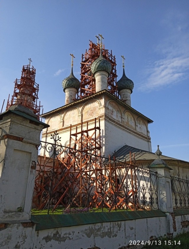 А почему женщин раздражает "являющийся на диване" муж?