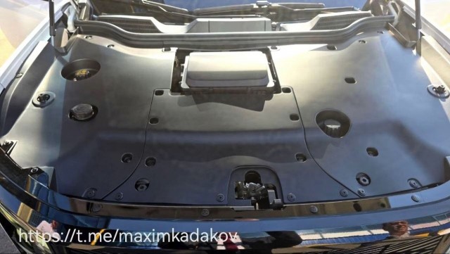 АвтоВАЗ показал гибридный Lada Azimut: 390 л.с, полный привод, разгон до 100 км/ч за 5,7 секунд, запас хода 1100 км