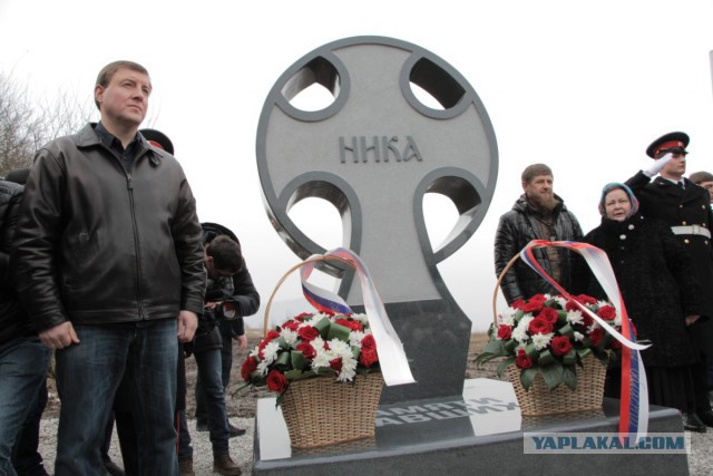 В Чечне открыли памятник десантникам, погибшим в Аргунском ущелье