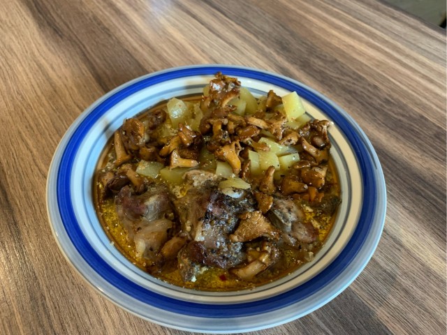 Погулять, грибы-лисички