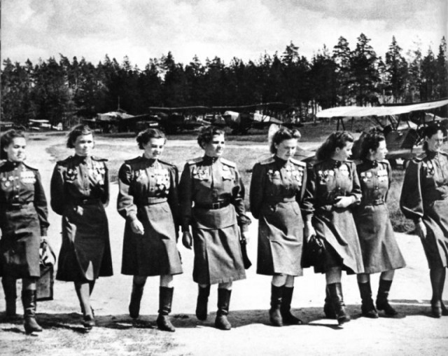 Баба дриф(с)танула на всю зарплату