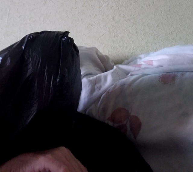 Во Вьетнаме родители отправляют своих детей в школу в полиэтиленовых пакетах