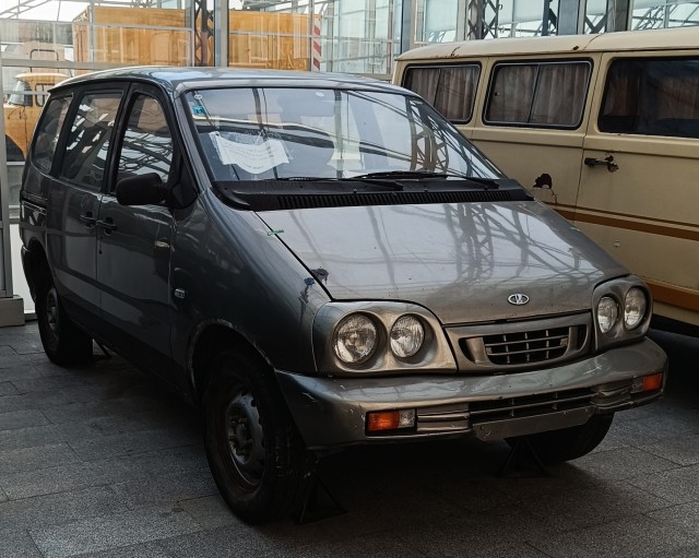 Фотохроника "загнивающего совка". Часть 11. Советские автомобили