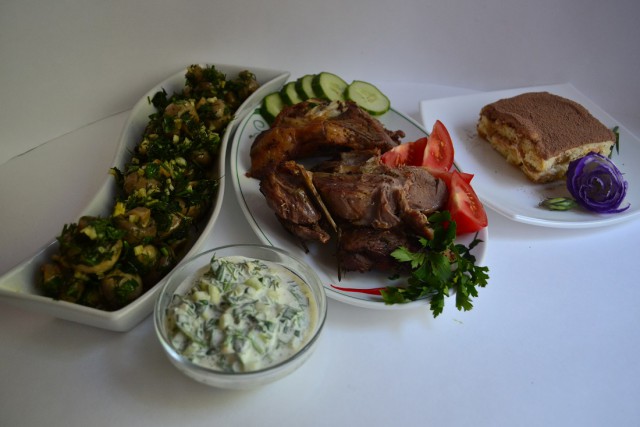 Шведский стол для Ати, Кулинары поздравляют