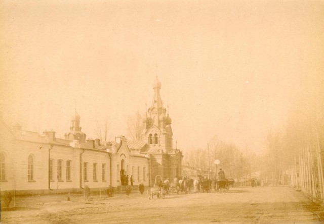 История в фотографиях