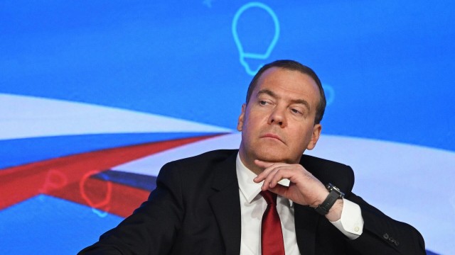 На границе с Грузией появился стихийный авторынок
