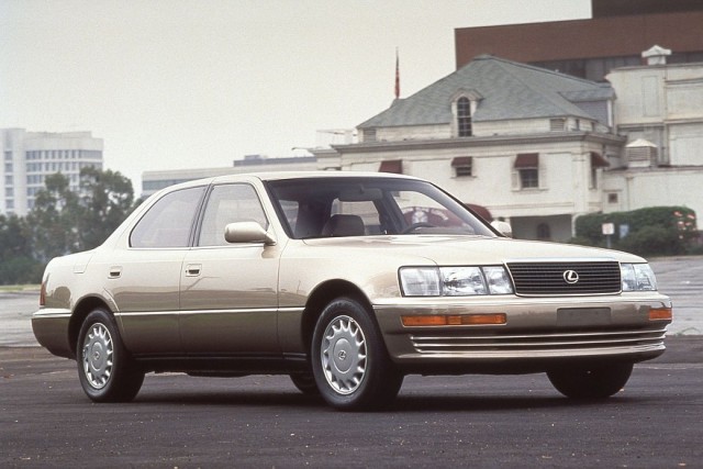 Крушение немецких авторитетов: как Lexus LS 400 покорил рынок США