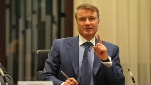 Почему получить свои сбережения из банка стало настоящим испытанием?