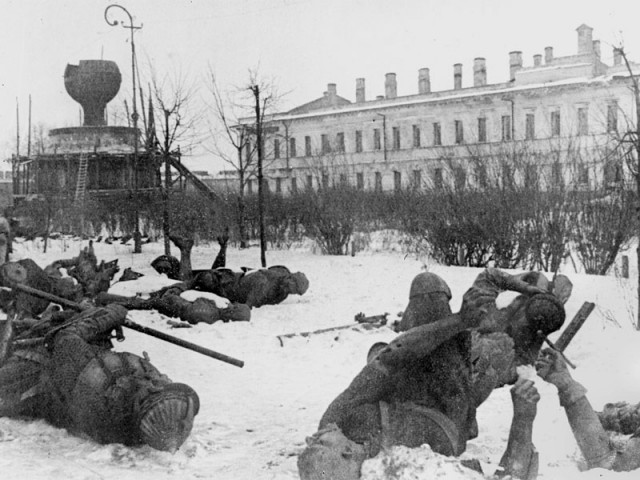 Фотографии второй мировой, многие цветные (фото)