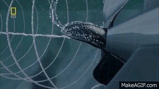 Танкер перекрыл проход через Суэцкий канал