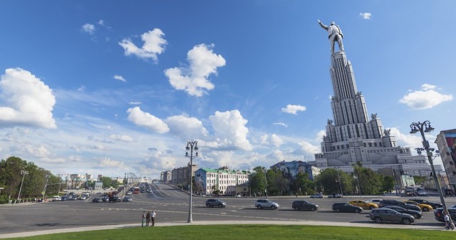 Высота статуй по всему миру