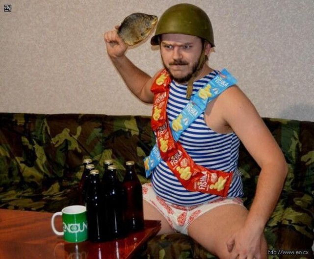 «Мужики, что происходит? Нас со всех сторон долбят, блин» ©
